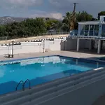 Two Br Sea View With Balcony And Pool Paphos Lejlighed Klorakas