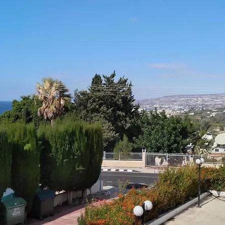 Two Br Sea View With Balcony And Pool Paphos * Klorakas
