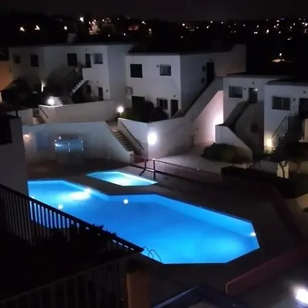 Two Br Sea View With Balcony And Pool Paphos Apartment