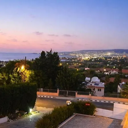 Two Br Sea View With Balcony And Pool Paphos شقة *