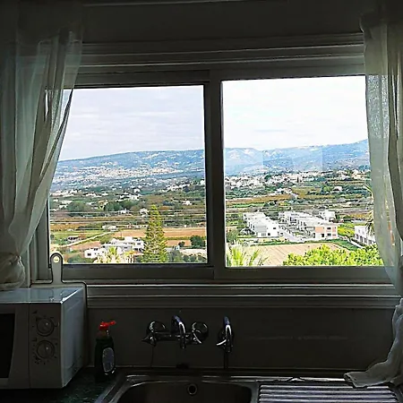 Two Br Sea View With Balcony And Pool Paphos * Klorakas