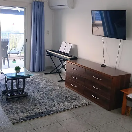 Two Br Sea View With Balcony And Pool Paphos