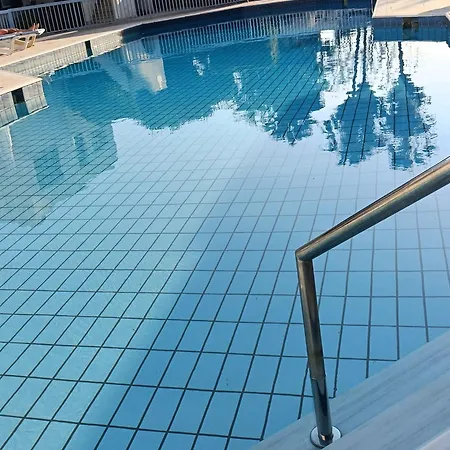 Two Br Sea View With Balcony And Pool Paphos * Klorakas
